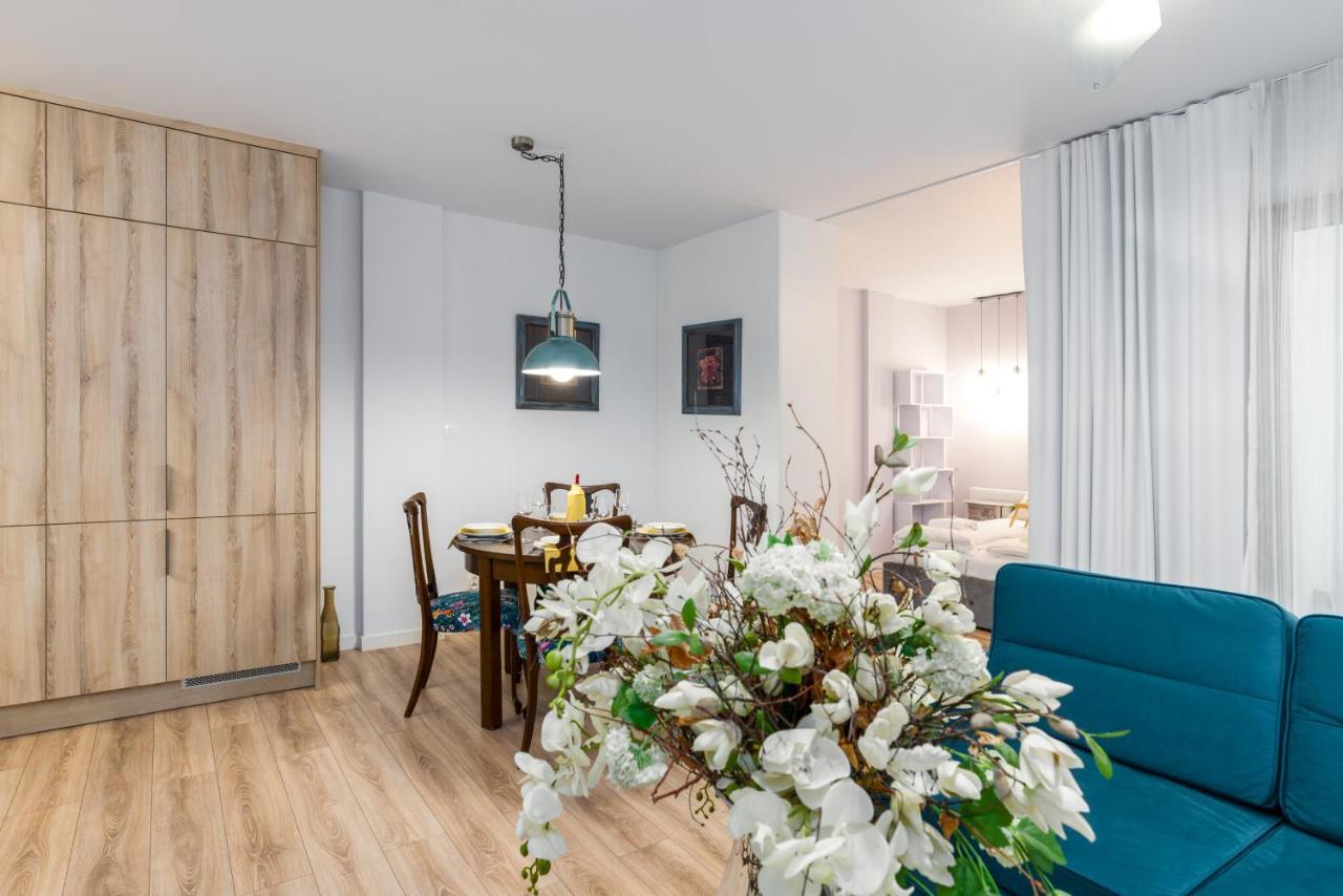 Villa Venecja Apartment Chwaliszewo With Free Garage City Center By Noclegi Renters Poznań Exterior foto